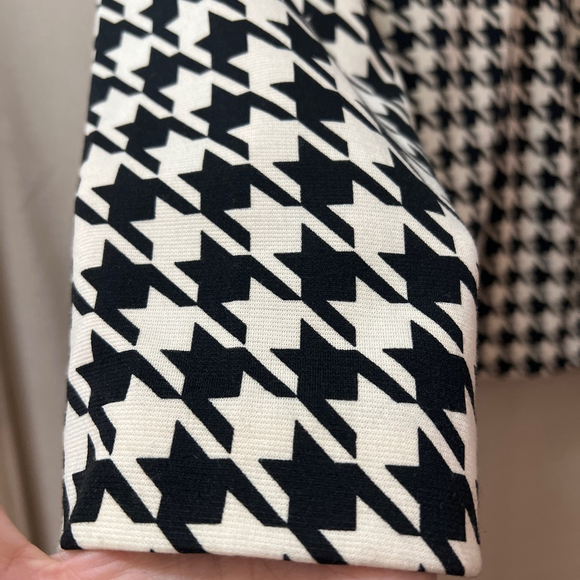 Danny & Nicole houndstooth ruffled open front blazer size 24W (3x) classic - Picture 3 of 8